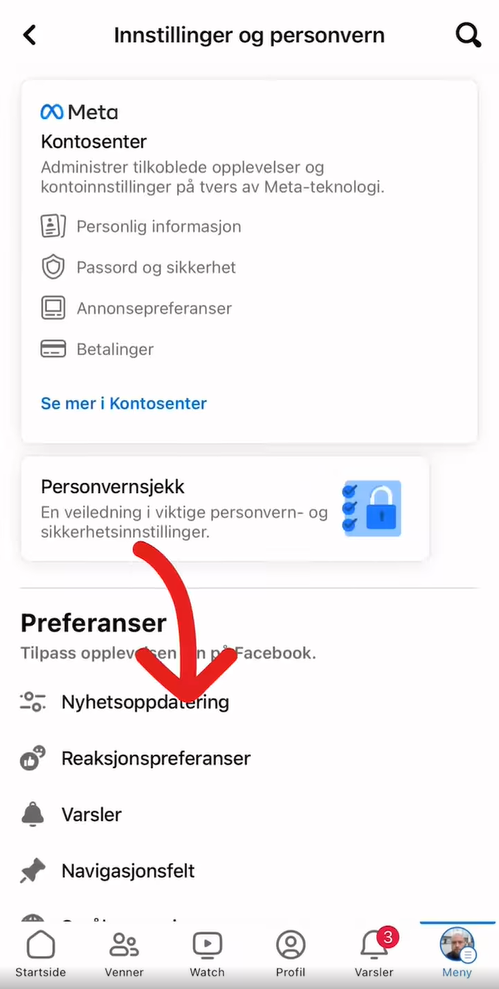 Skjermbilde som viser hvor man kan endre preferanser for Facebooks nyhetsoppdatering.